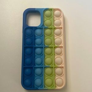 Pop it phone case ( IPhone 11)